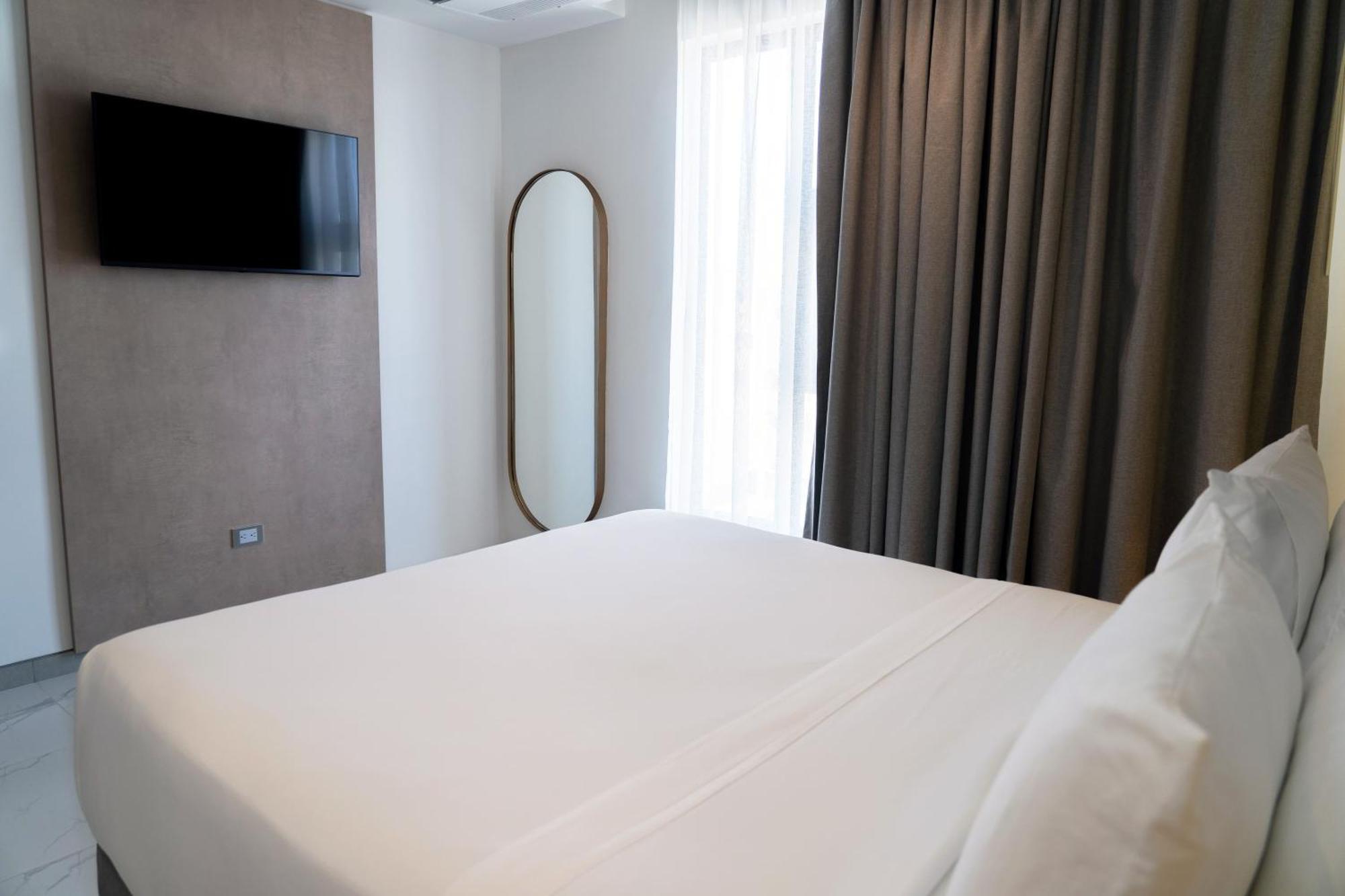 Delamar 4*